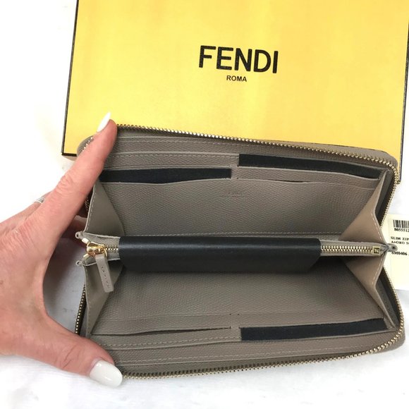 New in Box Fendi ZIP-AROUND Beige leather wallet  $990 - Picture 4 of 14